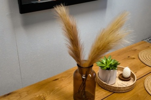 Hangende bio-ethanolhaard met glas 1200x400 – zwart gestructureerd mat biokominek_1200x400_czarny_strukturalny_z_szyba_aranzacja_03_1643040436