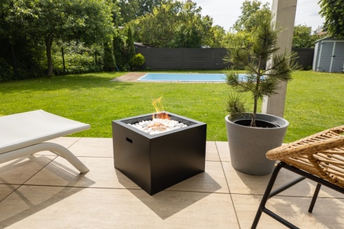 Vrijstaande bio-ethanolhaard Novium- zwart mat biokominek_novium_czarny_aranzacja_01