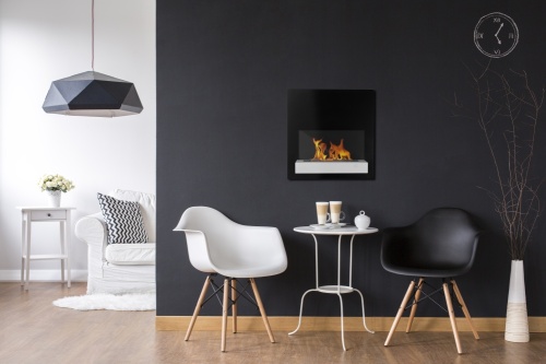 Hangende bio-ethanolhaard zwart- witte board met glas biokominek_wiszacy_board_czarno-bialy_z_szyba_aranzacja_03