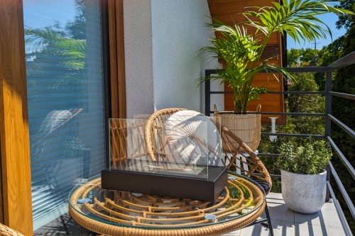 Vrijstaande bio-ethanolhaard Glow – zwart gestructureerd mat biokominek_wolnostojacy_glow_aranzacja_02