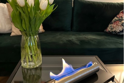 Vrijstaande bio-ethanolhaard Stainless zwart glans biokominek_wolnostojacy_stainless_czarny_aranzacja_24