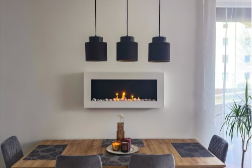 Hangende bio-ethanolhaard 900x400 BOX – witte gestructureerd mat biokominekbox_wiszacy_900x400_bialy_aranzacja_01